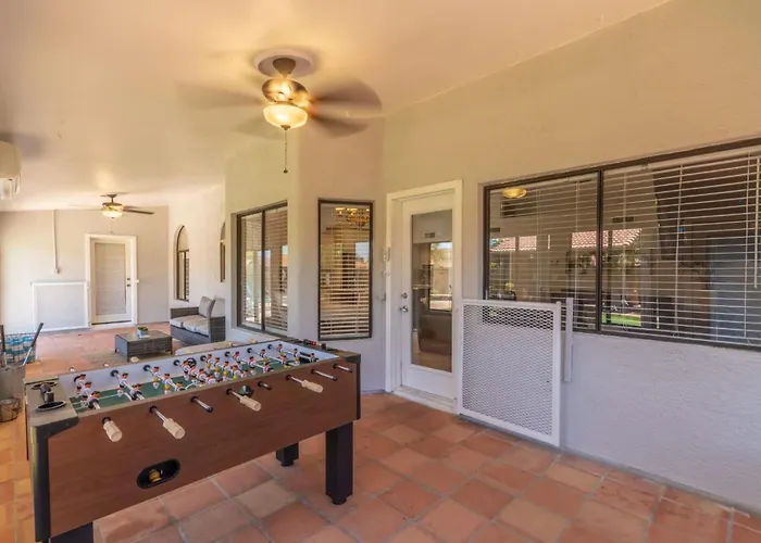 Sundial -private Pool & -putting & Games Phoenix